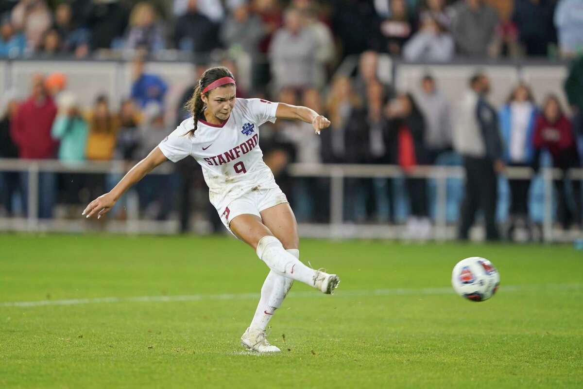 Sophia Smith bet on herself, left Stanford early and found stardom in NWSL