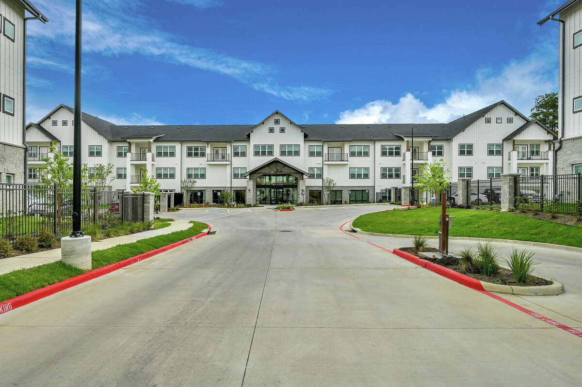 Civitas Capital Group has the 2287-unit Cypresswood Apartments at 708 E. Cypresswood Drive in Spring. The seller was Fidelis Realty Partners.