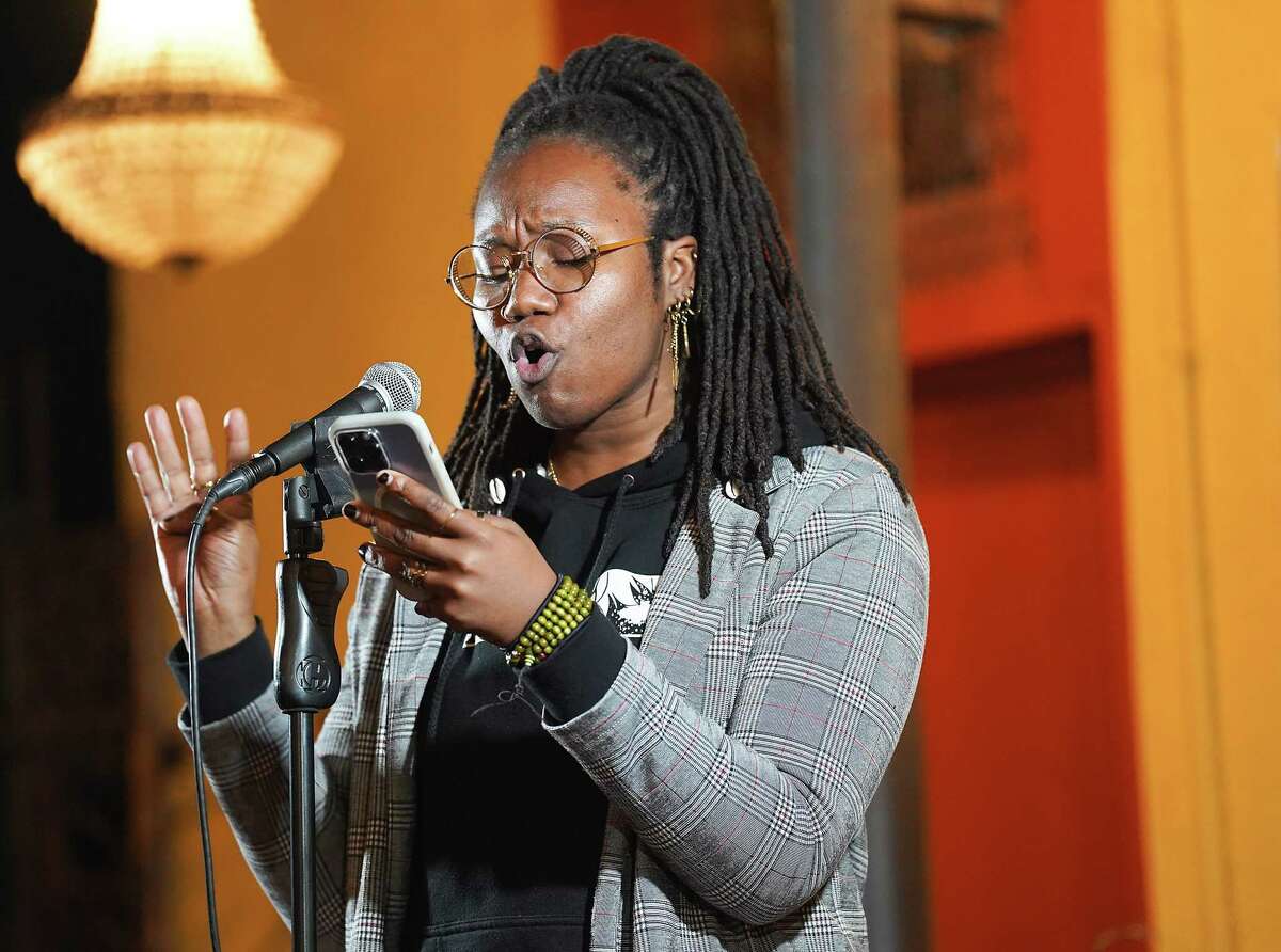 Tomball 8yearold performs poems, following in mother's footstep