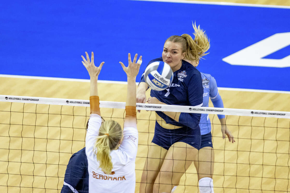 Texas Longhorns Volleyball Advances To NCAA Championship Game   1200x0 