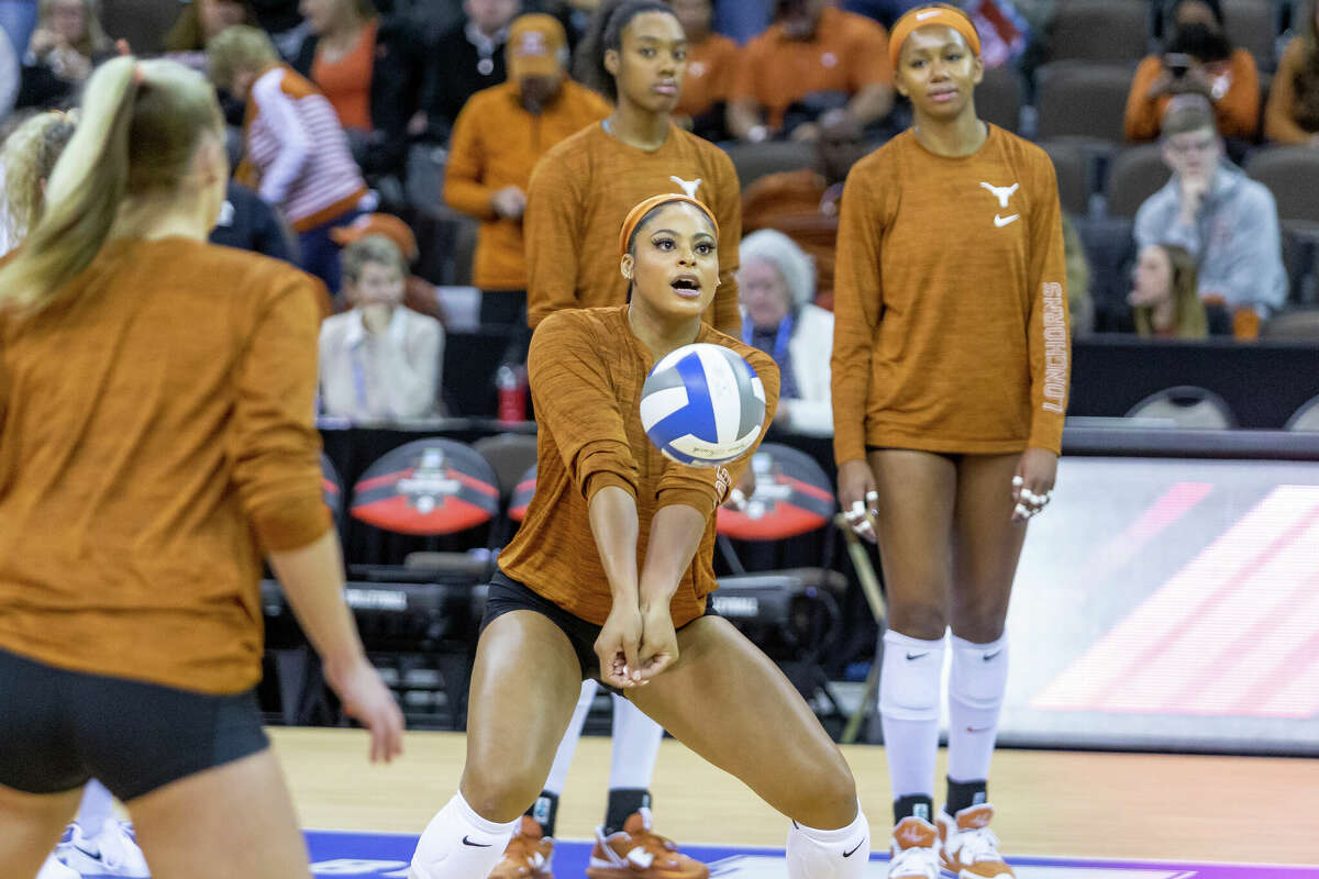 Texas Longhorns volleyball advances to NCAA championship game