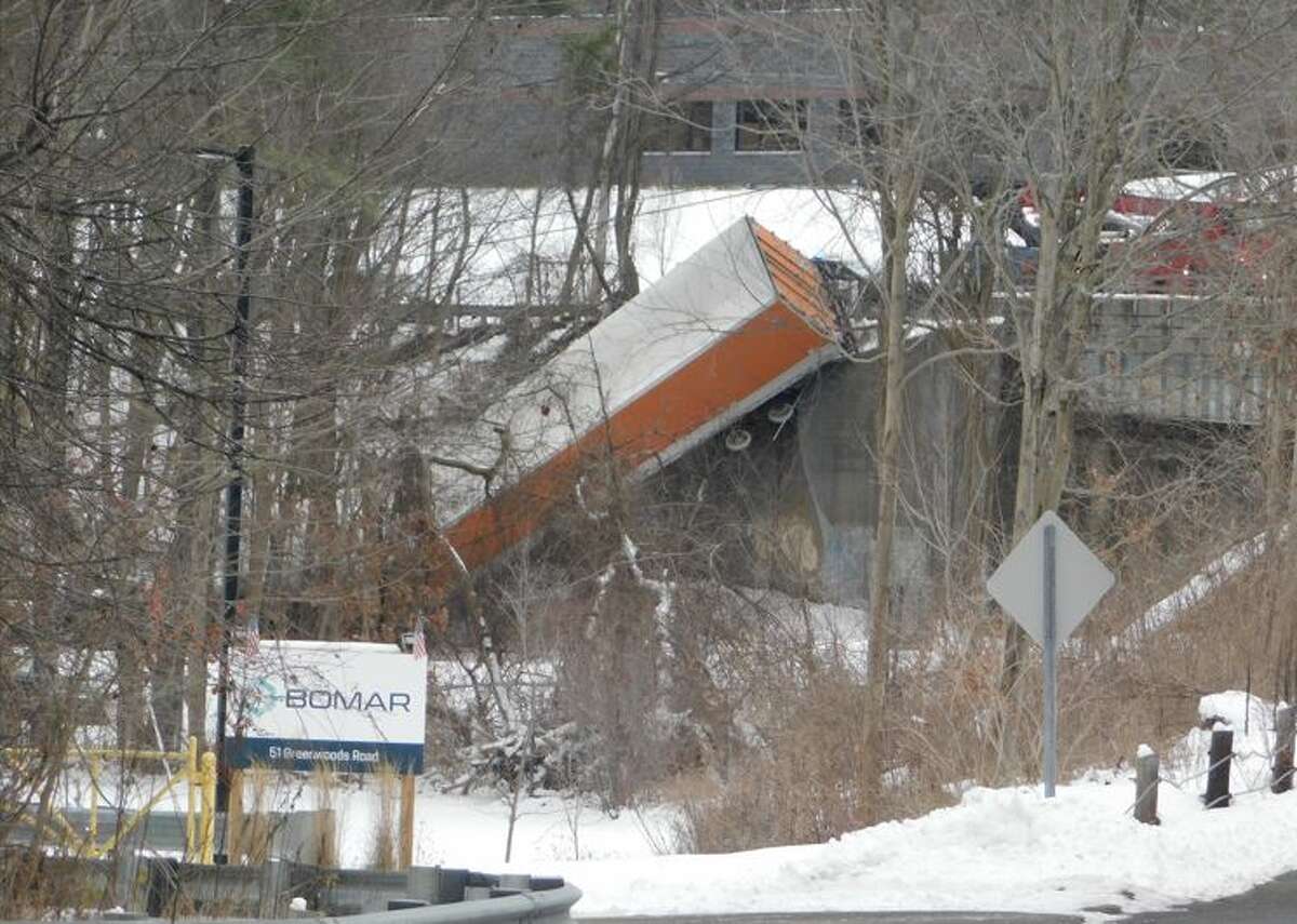 Police Speed a factor in fatal Torrington tractortrailer crash