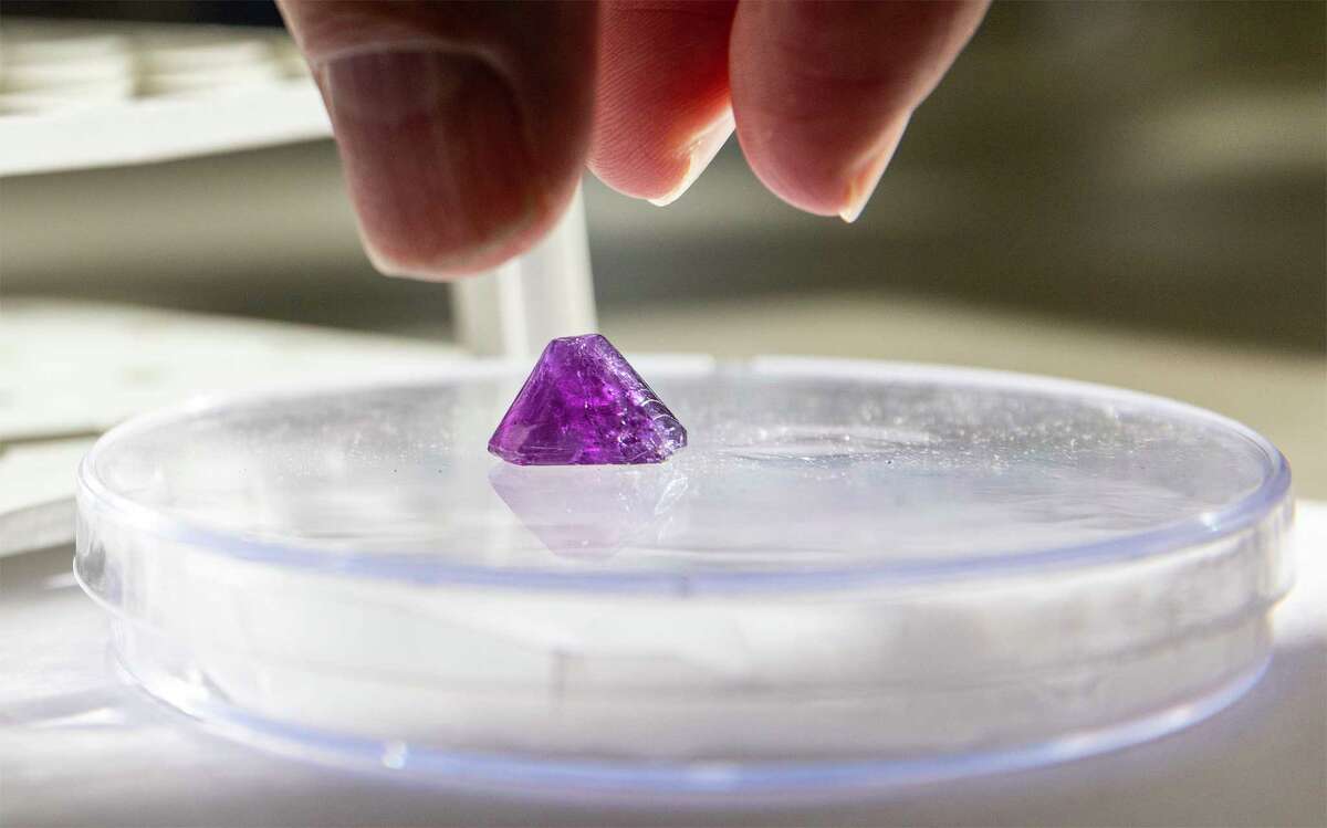 Houston companies send cremated remains, crystallized DNA into space