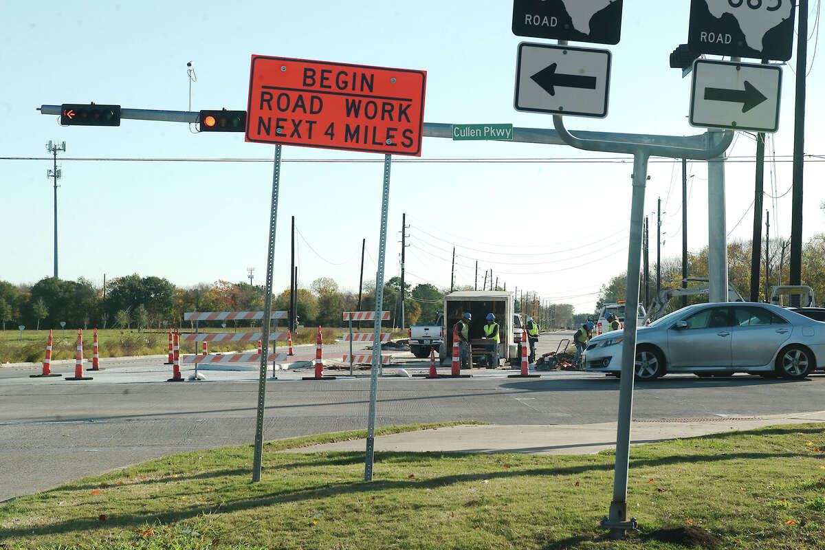 Pearland aims to open water plant, McHard Road extension in 2023