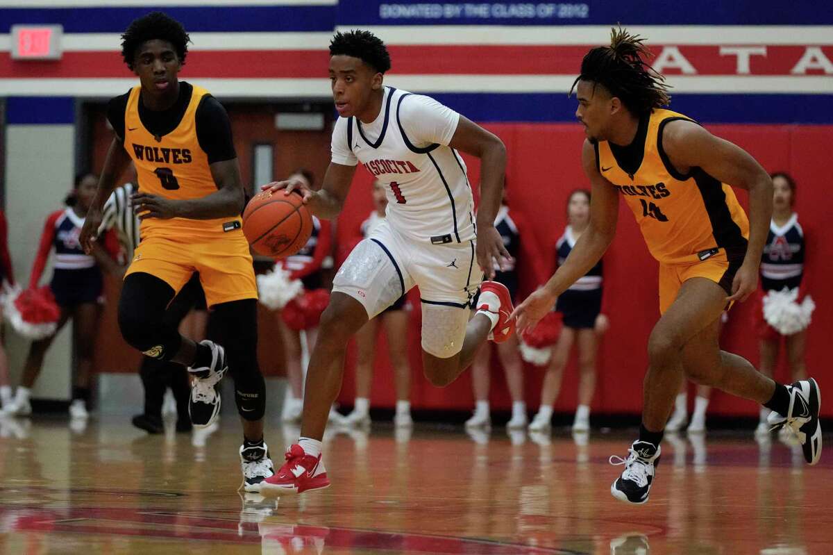 Atascocita Eagles drop district opener to Beaumont United