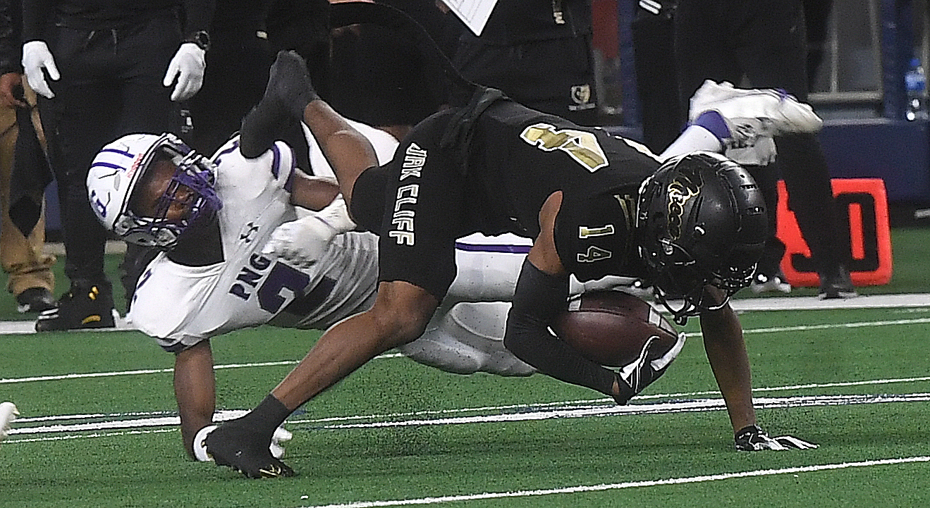 Port NechesGroves High School football falls short to South Oak Cliff