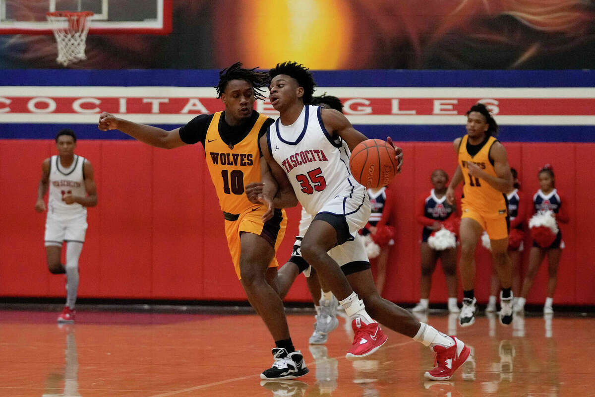 Story photo for Atascocita drops district opener to Beaumont United.
