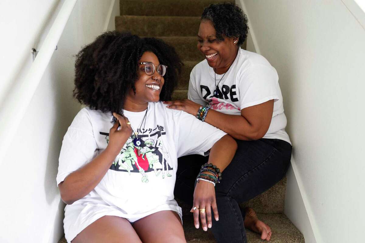 Nicole Arrington (right), shown with daughter Reyna, is recovering from metastatic breast cancer.