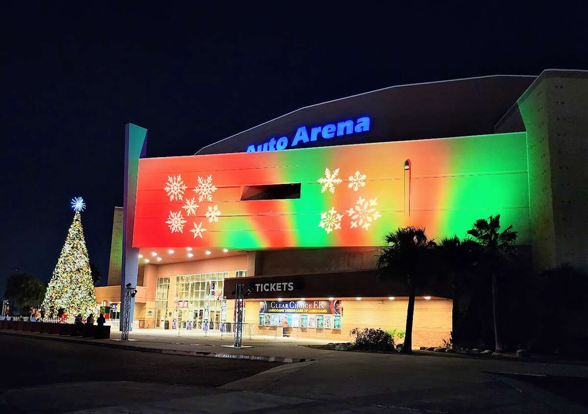 Outdoor Ice Skating Returns for the Holidays in Texas