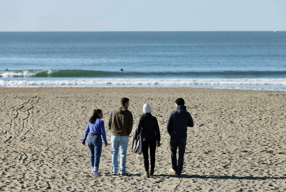 A surfer nearly died at Ocean Beach. How three people pulled together to save him