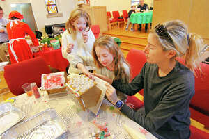 In photos: Making gingerbread houses in Greenwich