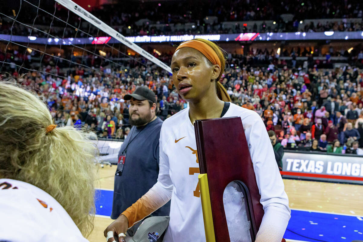 Texas Longhorns Win National Volleyball Title Over Louisville