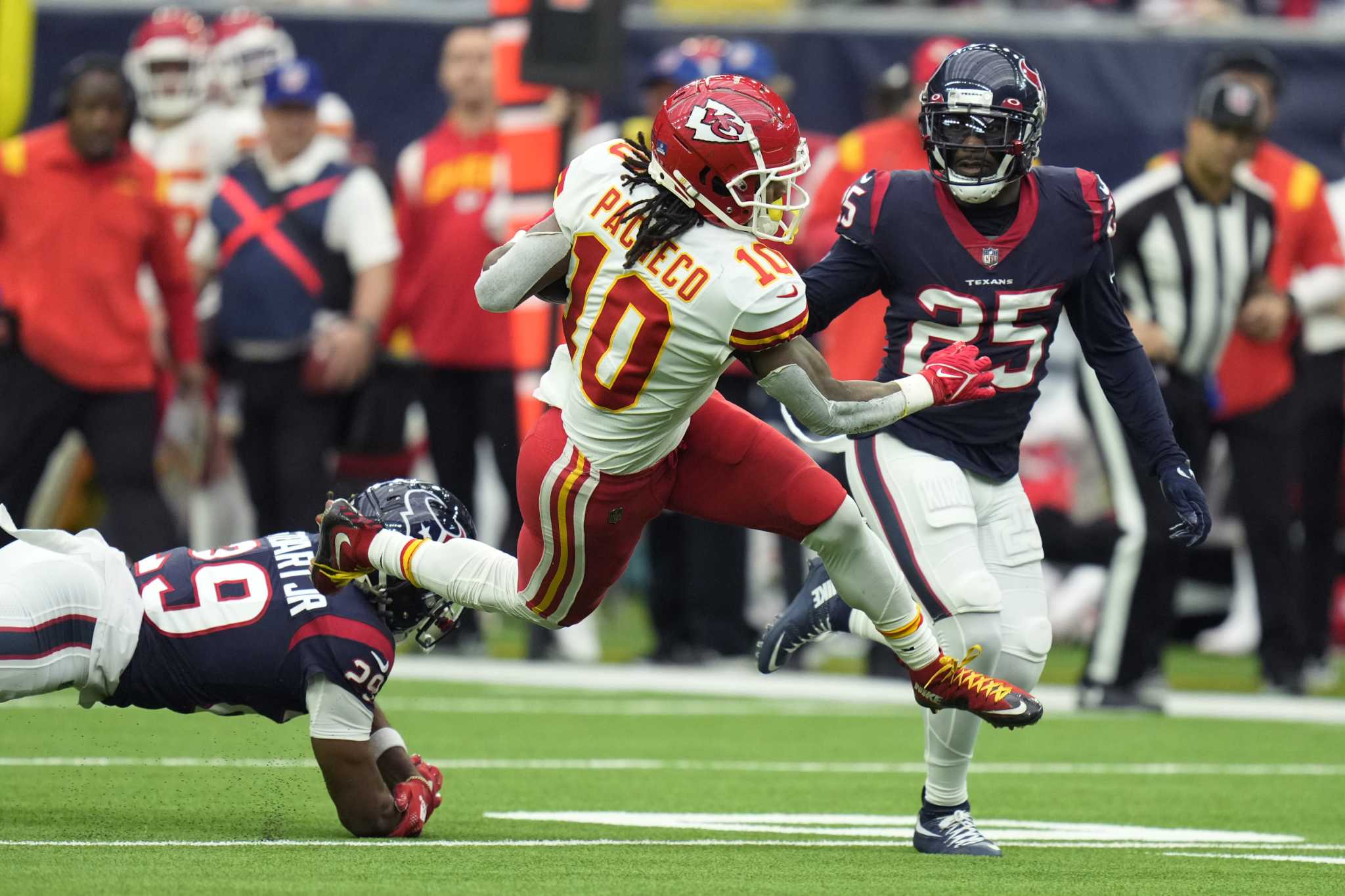 Chiefs-Texans: Jerick McKinnon saved Kansas City's overtime victory -  Arrowhead Pride