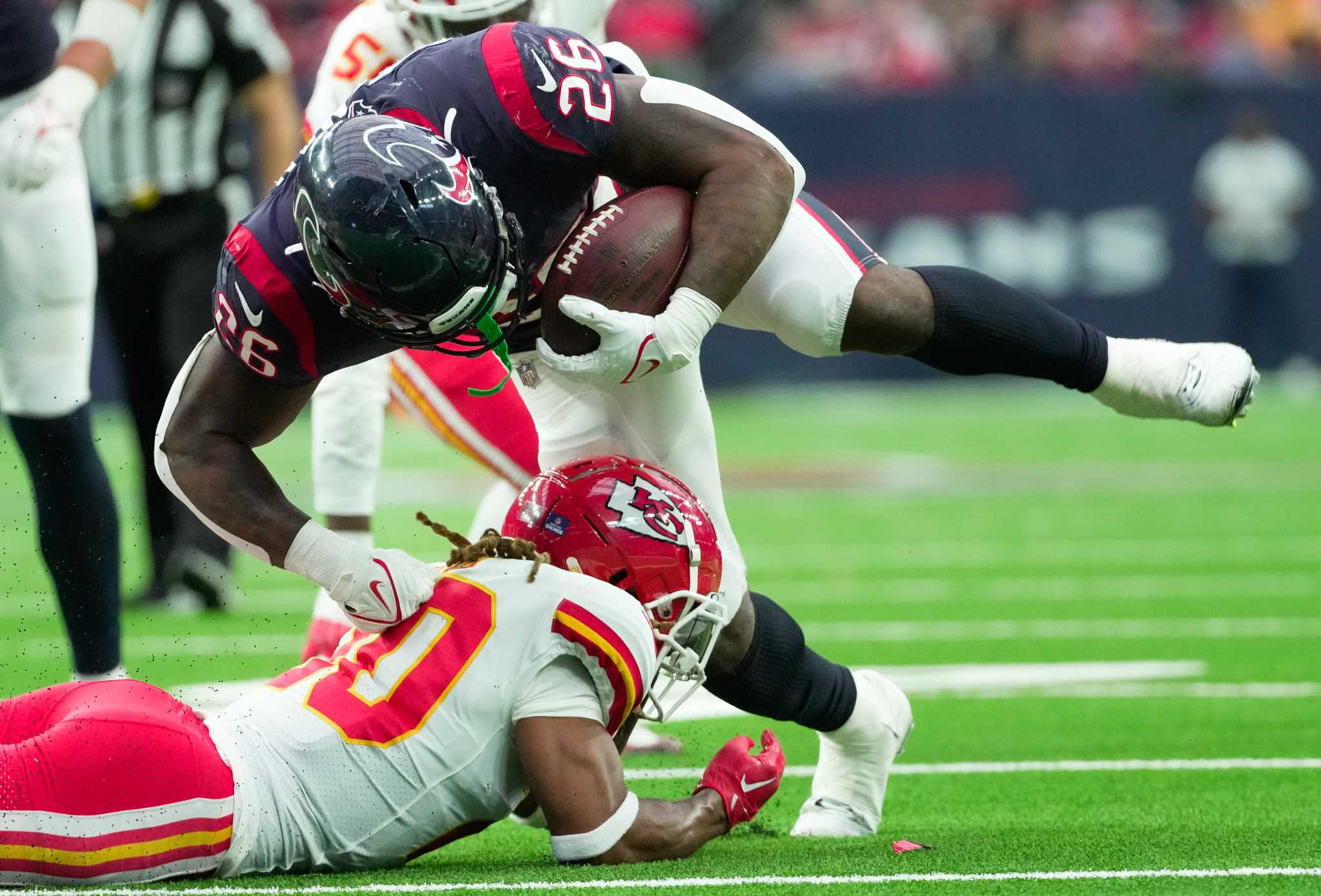 Chiefs can clinch AFC West title with win over Texans