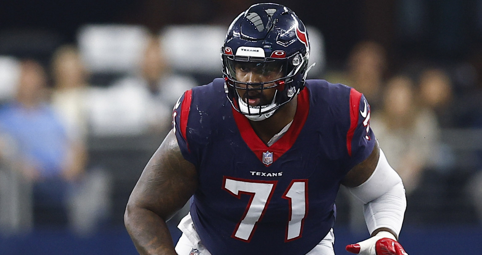 LAS VEGAS, NV - OCTOBER 23: Houston Texans lineman Tytus Howard drops back  to block during the NFL game featuring the Houston Texans against the Las  Vegas Raiders on October 23, 2022