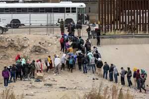 Texas Guard sending 400 troops to El Paso to help secure border