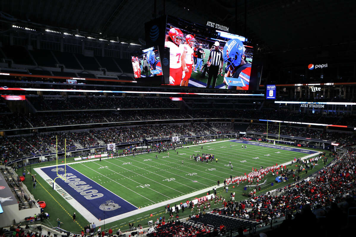 How We'd Improve Texas' High School Football Championships