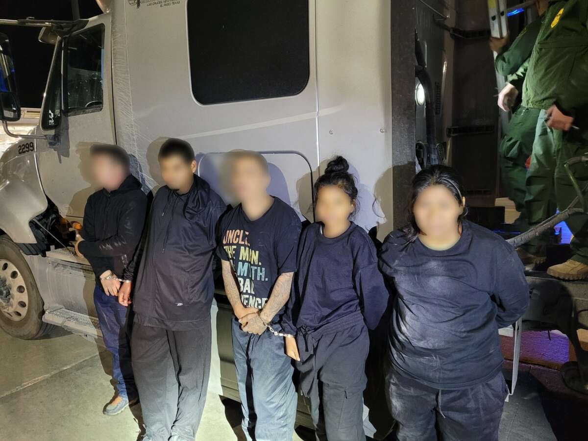 Five people were discovered in a human smuggling attempt stopped at the I-35 checkpoint by the Laredo Sector Border Patrol.
