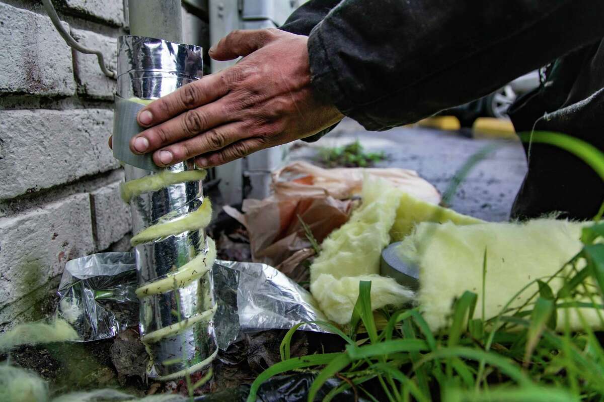 Story photo for Houston freeze 2022: How to prevent pipes from bursting.