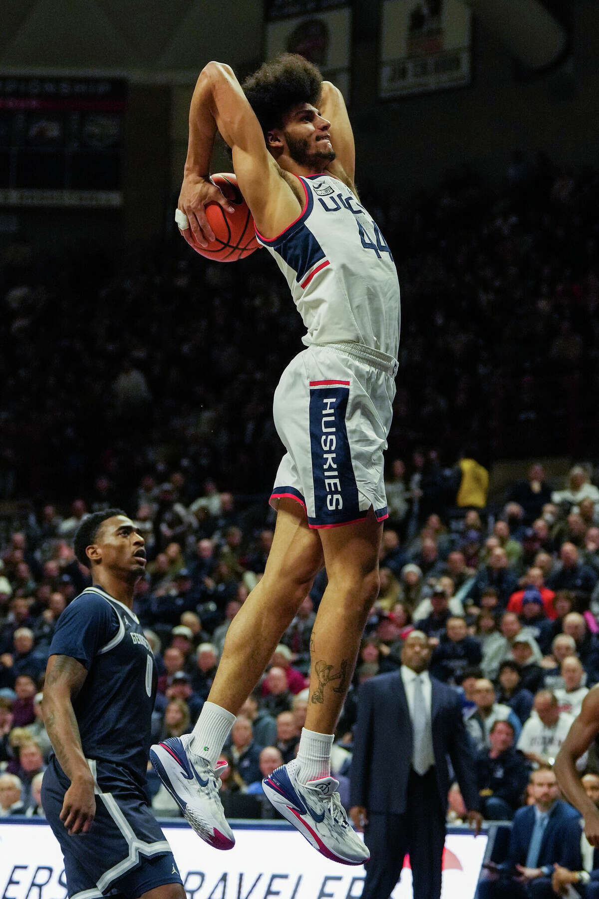 Andre Jackson Throws Out First Pitch as Mets Celebrate UConn's Basketball  Title – NBC Connecticut