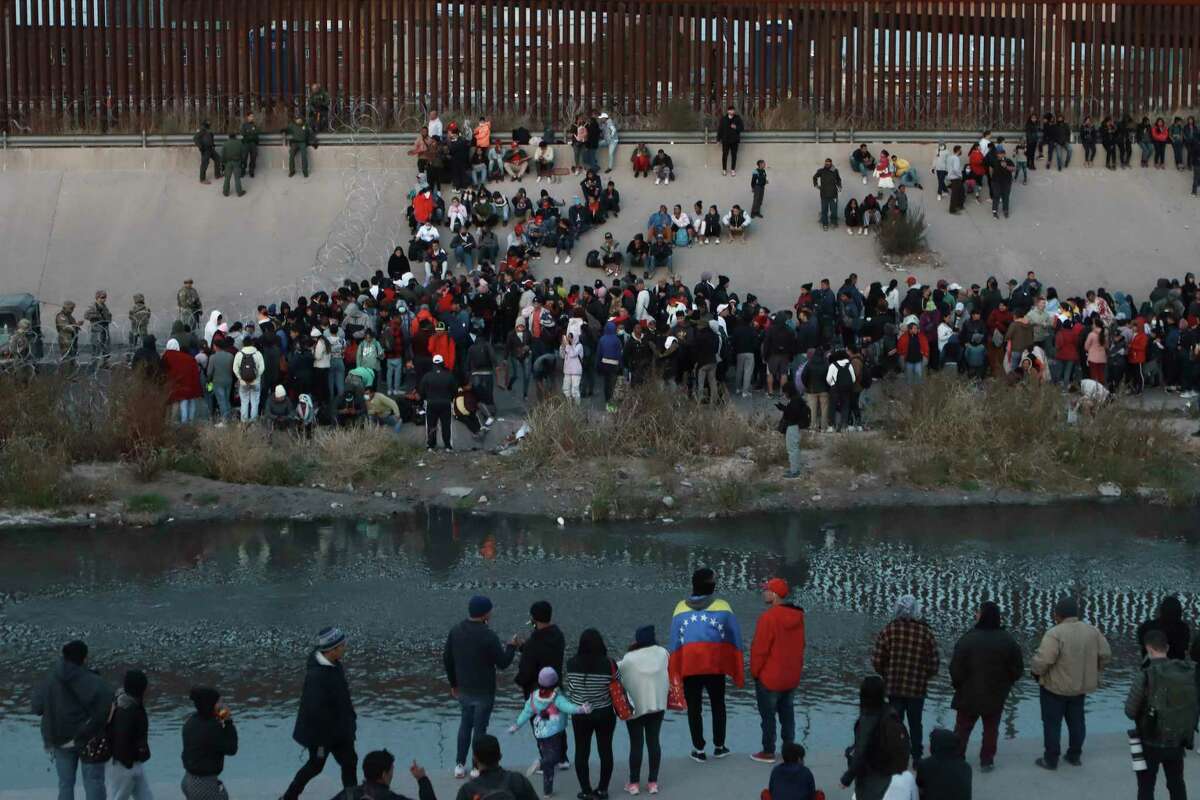 Dec 9 - 12,000 Migrants Cross Southern Border In A Single Day Tuesday ...