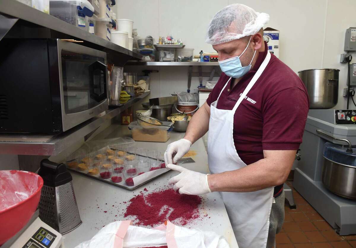 New Turkish bakery and cafe in Orange filling void in community