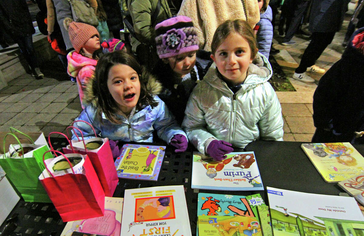 In photos Norwalk's Temple Shalom celebrates Hanukkah with Darien