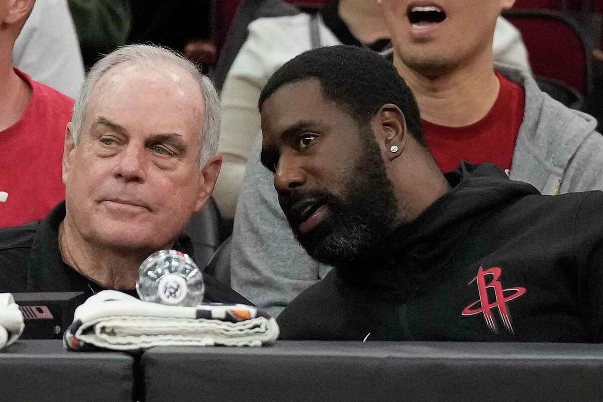 Story photo for Meet the man who can stop time: Rockets' clock operator Robert Copley.