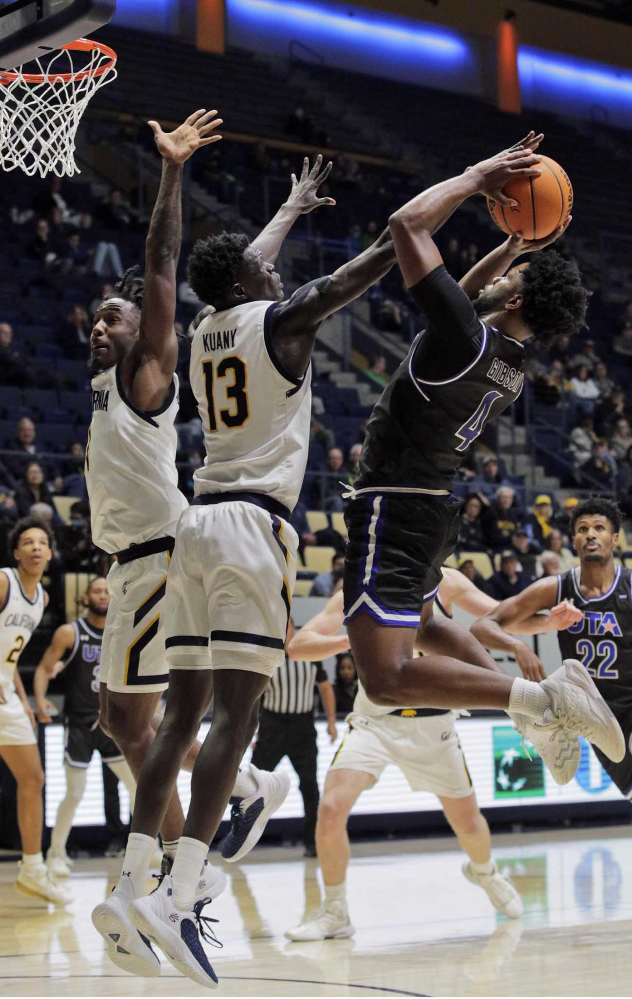 Cal men get first win of the season, rout Texas-Arlington 73-51