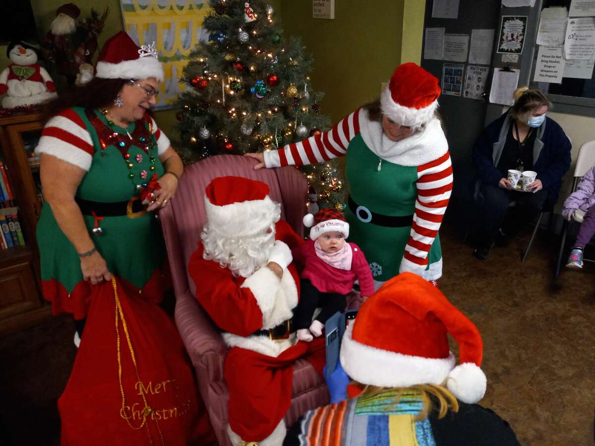 Santa Claus stays busy in Torrington