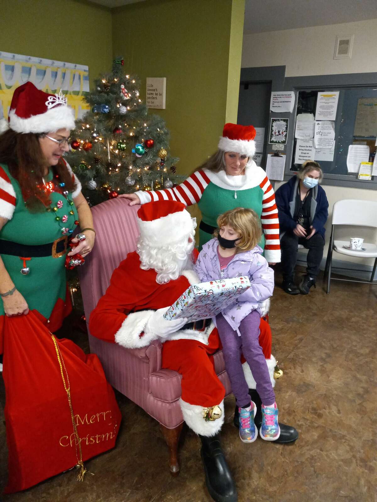 750 senior citizens receive Christmas gift through 'Be a Santa to a Senior'  program