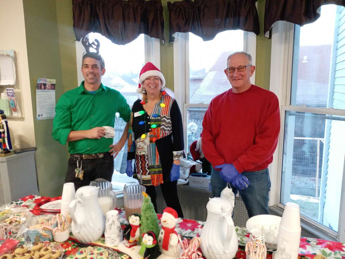 Santa Claus stays busy in Torrington