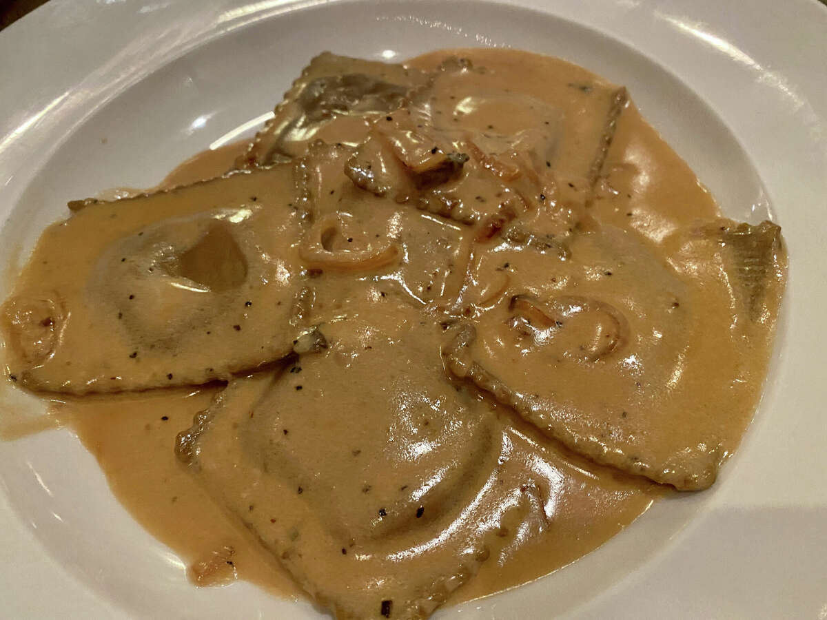 Stella Pasta Bar off to faltering start in Schenectady's Stockade