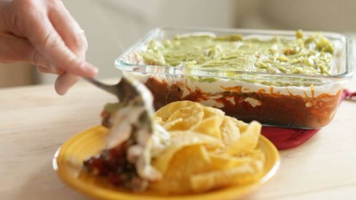 Lovina Eicher shares a recipe for taco bean dip in this week's Amish Kitchen.