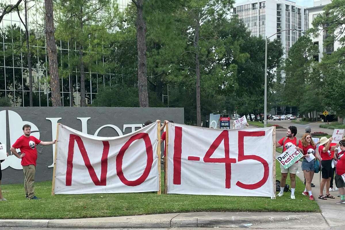 Story photo for TxDOT's I-45 plan makes it clear not much has changed. [Letters to the Editor]