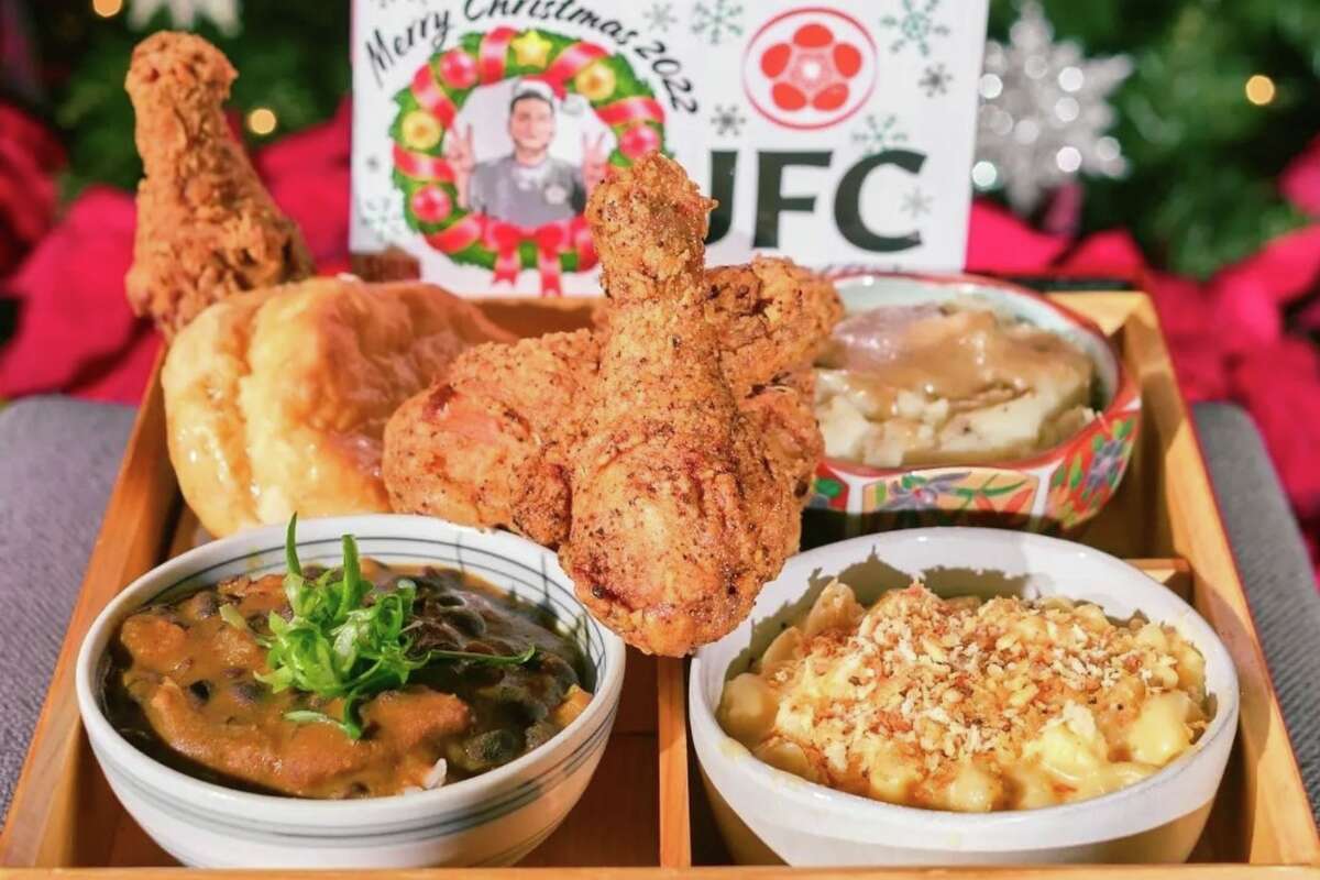 Story photo for Move over two-piece. This is Houston's best fried chicken combo