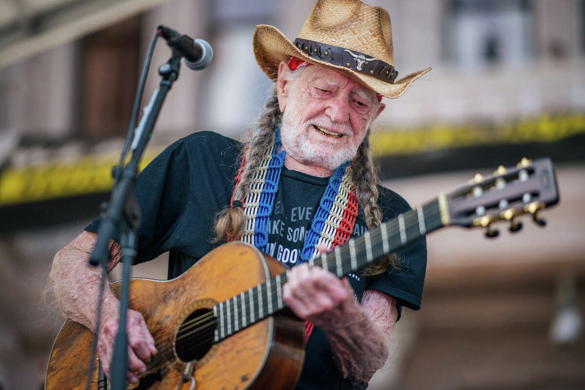  Willie Nelson performs during the Georgetown to Austin March for Democracy rally on July 31, 2021 in Austin, Texas. 