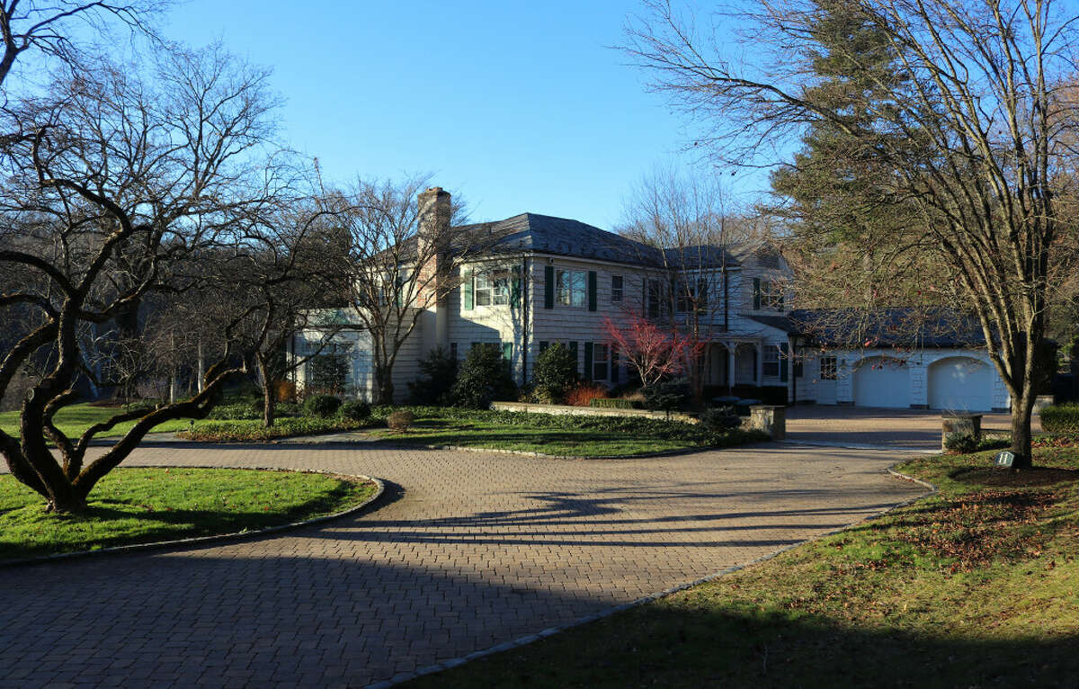 6.4M Greenwich estate on Sherwood Avenue may get 10 homes