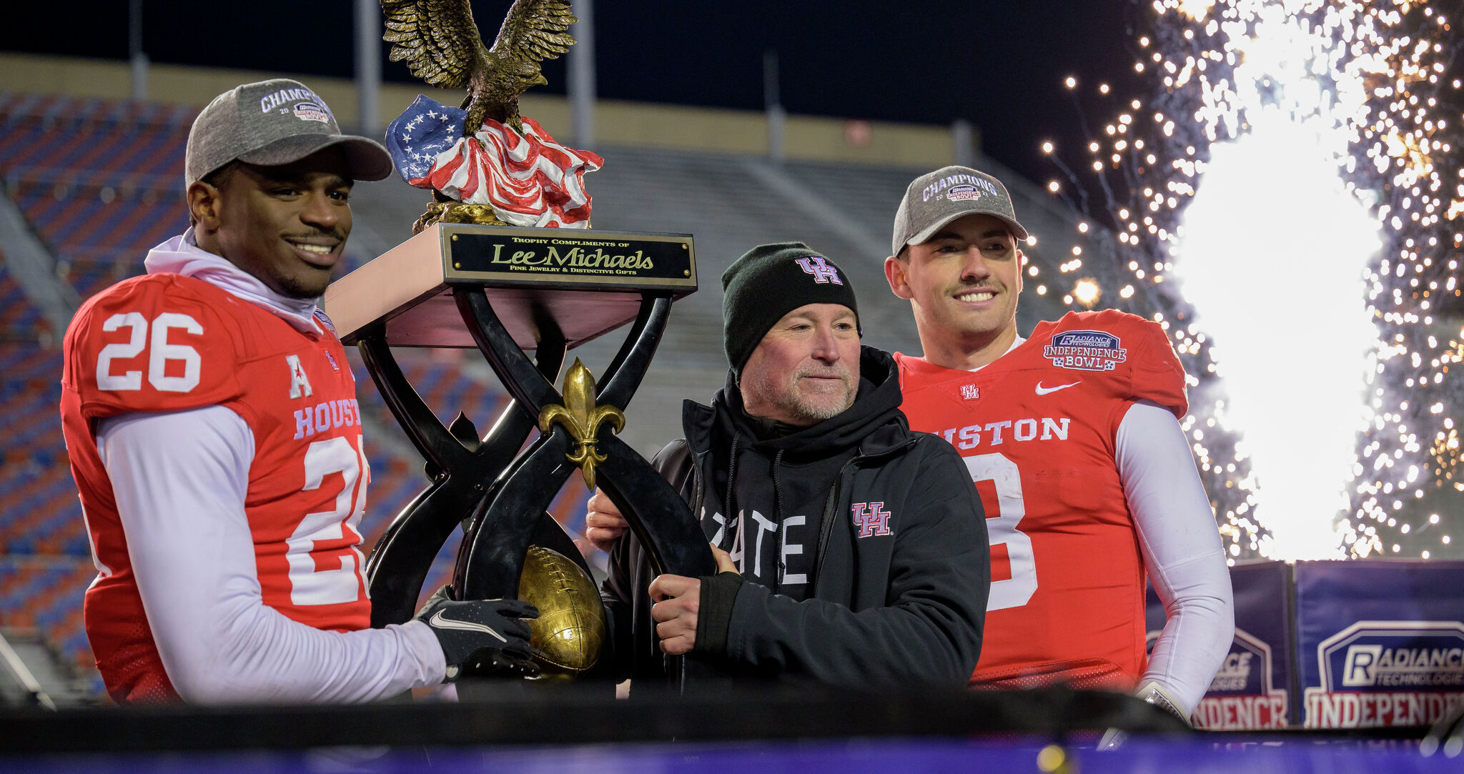 Houston football coaching staff to honor Mike Leach at Independence Bowl