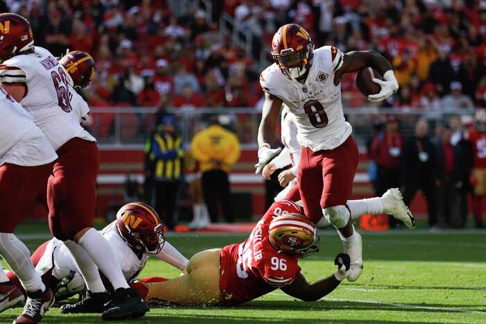 49ers set to welcome back Deebo Samuel, Elijah Mitchell for finale - ABC7  San Francisco