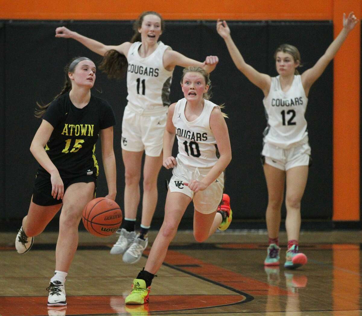Freshmen help West Central girls upset AbingdonAvon