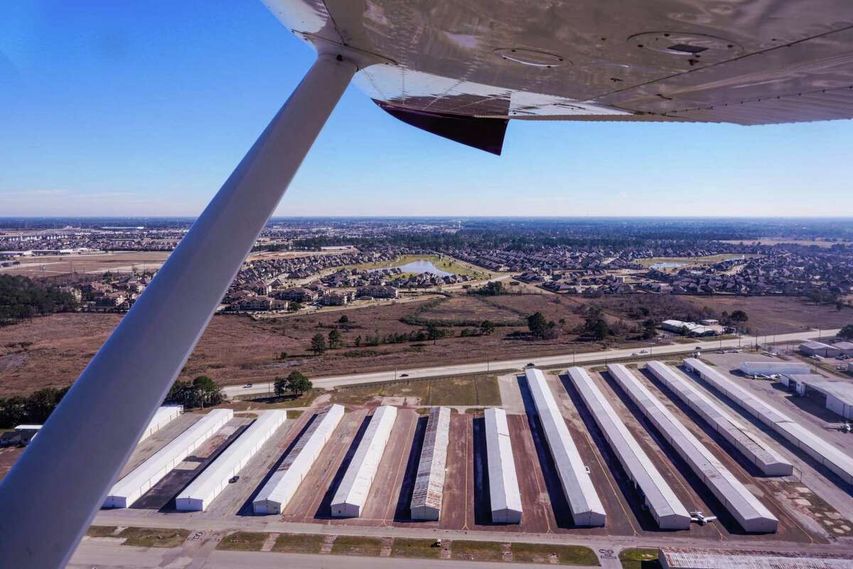 Houstonarea veteran honored by FAA for 50 years of safe flying
