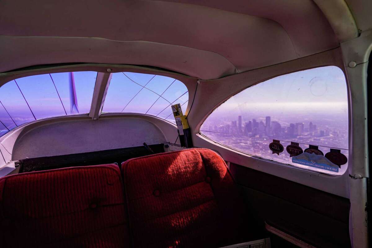 Houstonarea veteran honored by FAA for 50 years of safe flying