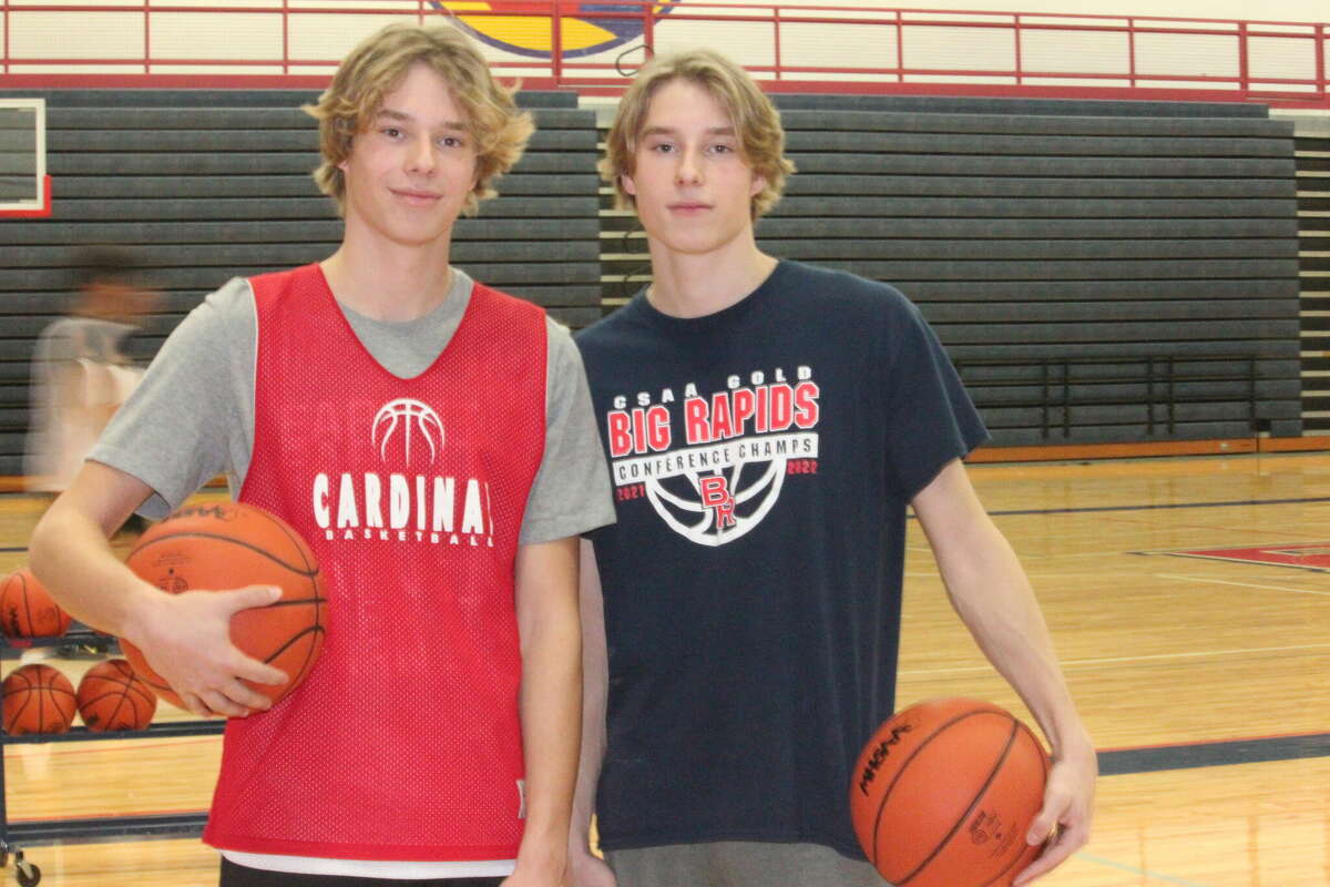 Big Rapids twin brothers Mason (left) and Dawson Dunn get ready for a practice earlier this season.