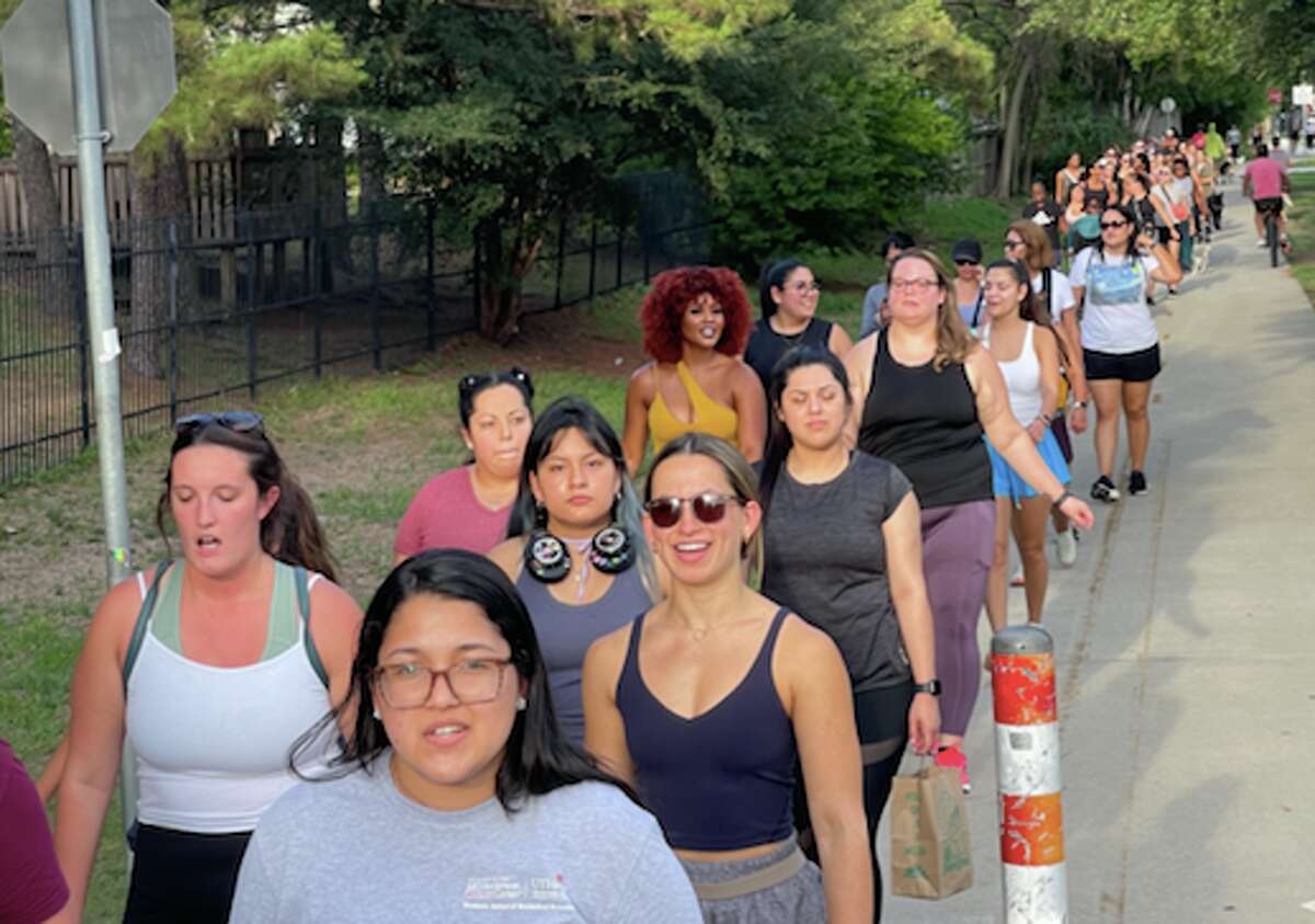 Walking City Girls