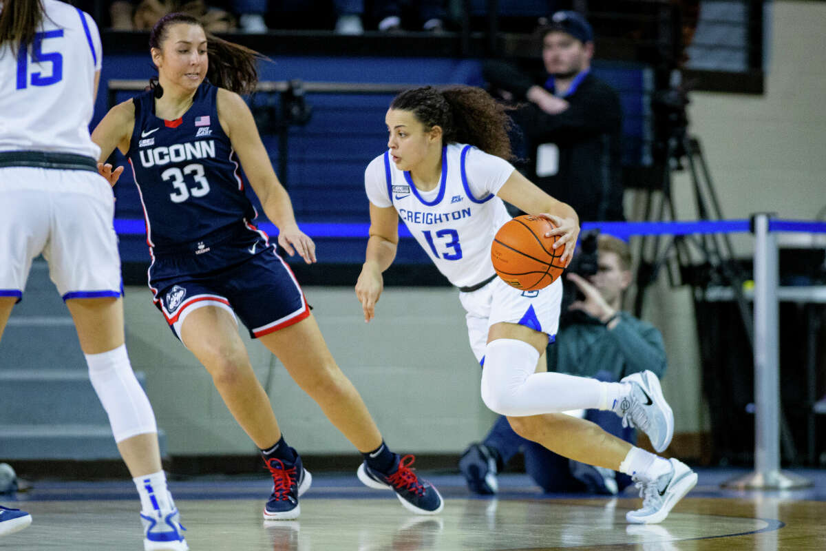 UConn Women's Basketball Runs Past No. 21 Creighton