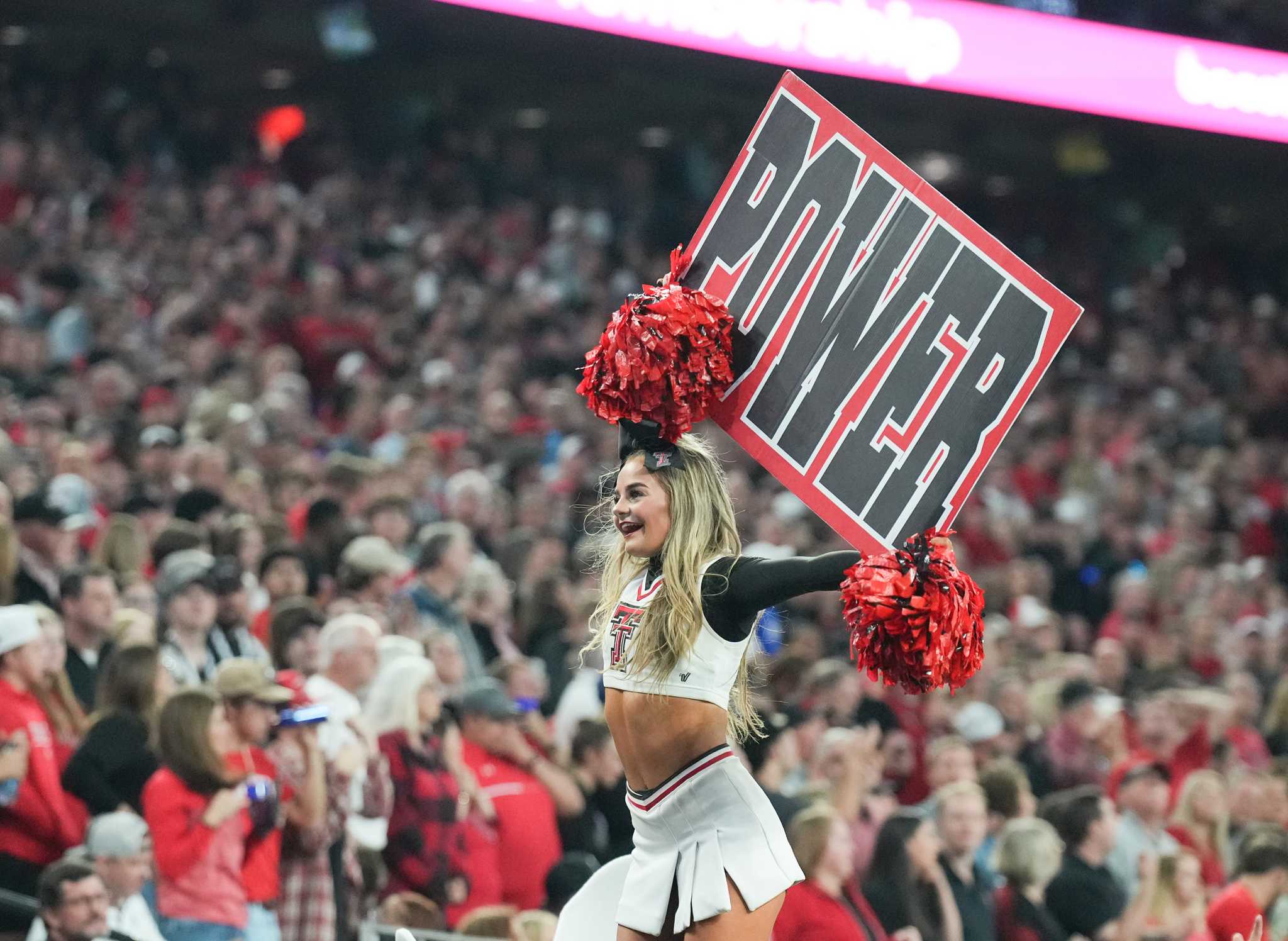 Cheering for the Chiefs: Super Bowl just another big stage for former Texas  Tech Pom member