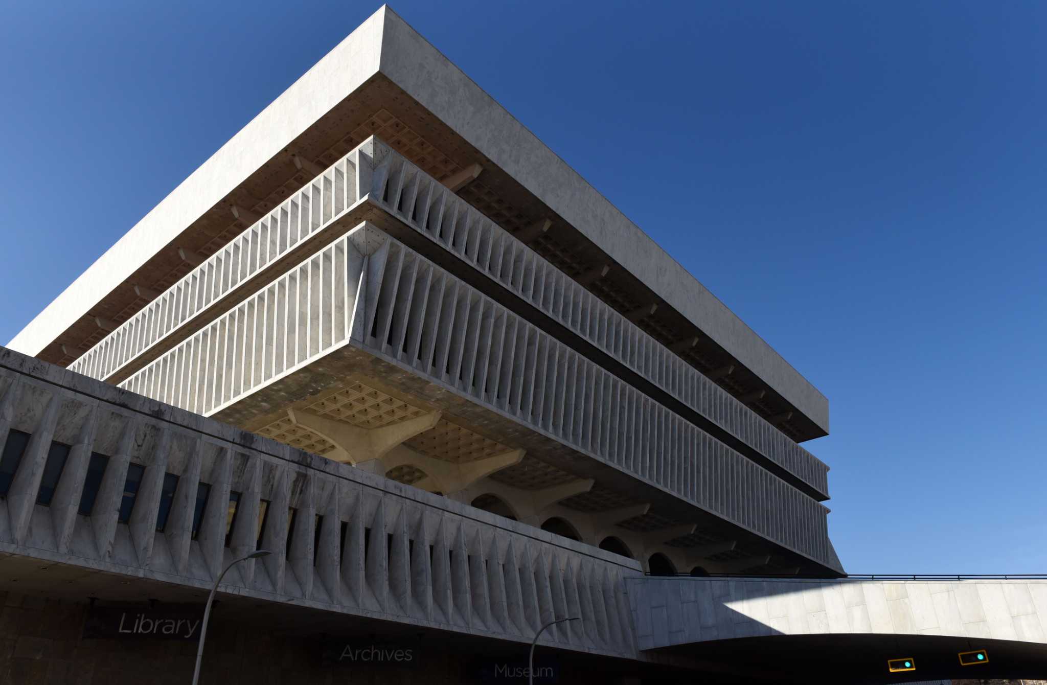 Churchill: Another promise for a 'new' New York State Museum - Vimarsana News