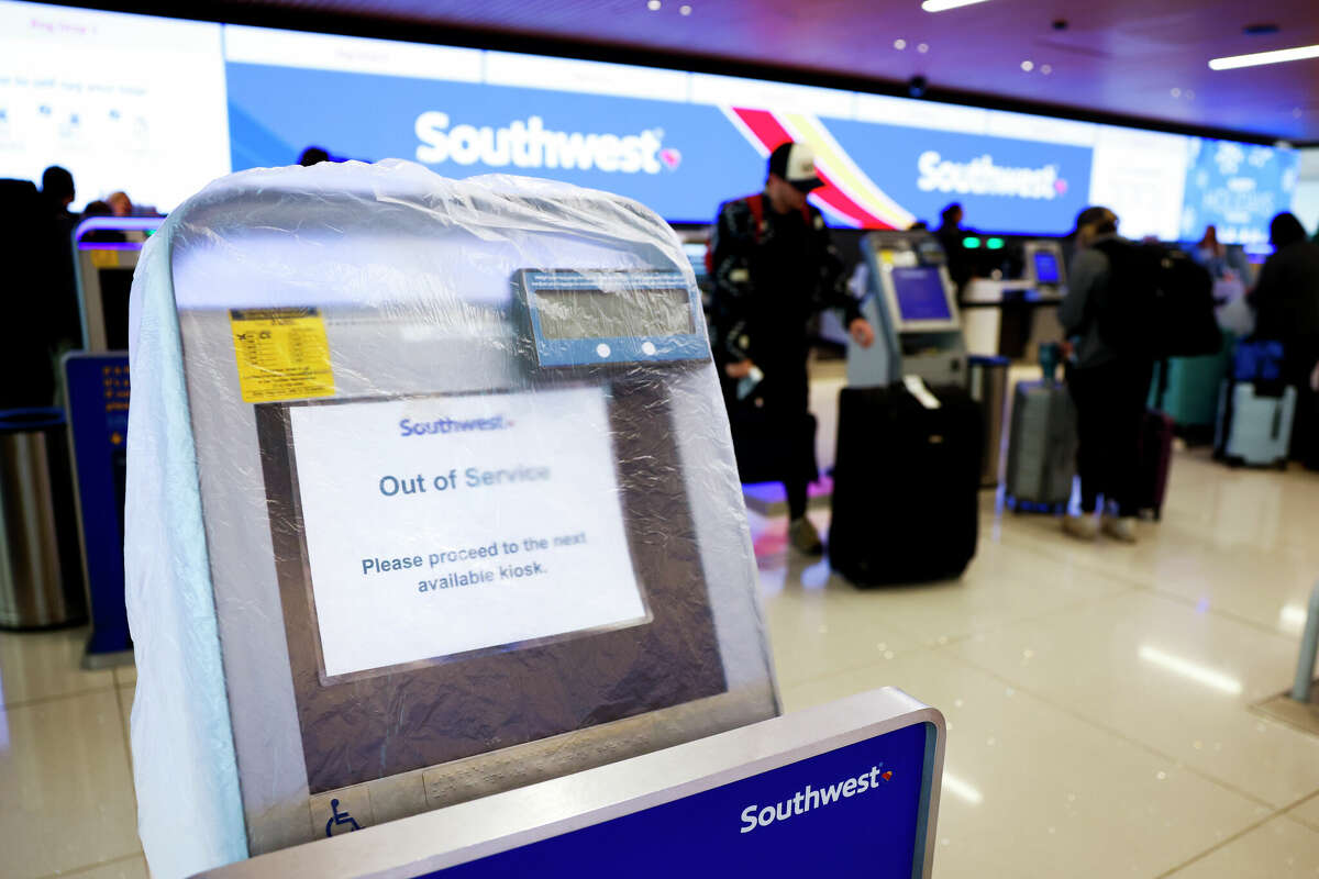 Southwest to operate all scheduled flights after ‘meltdown’