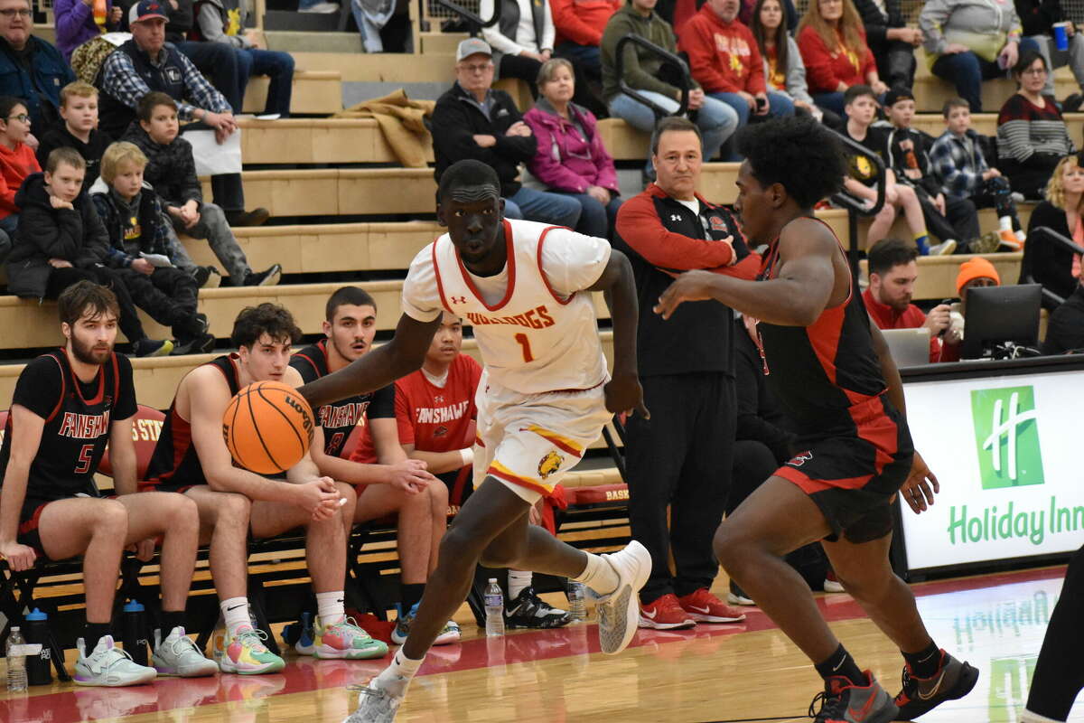 Deng Reng had 13 points on the night for the Bulldogs in the 114-60 win over Fanshawe.